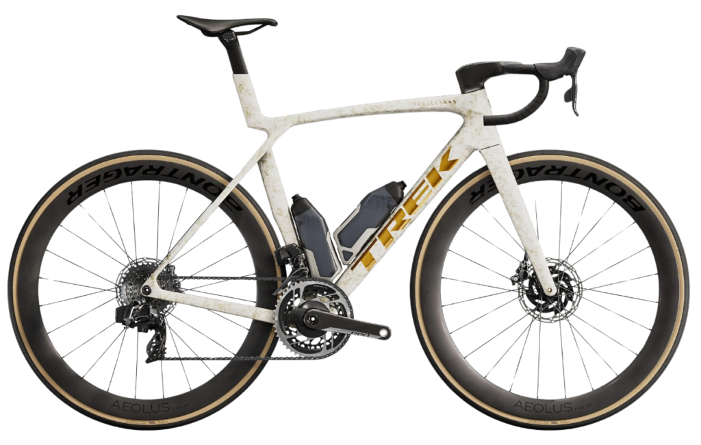 C.lesvelos-Trek-madone-SLR-8-AXS-blanc-2025-Vélo-Route-Madone-SLR8-AXS